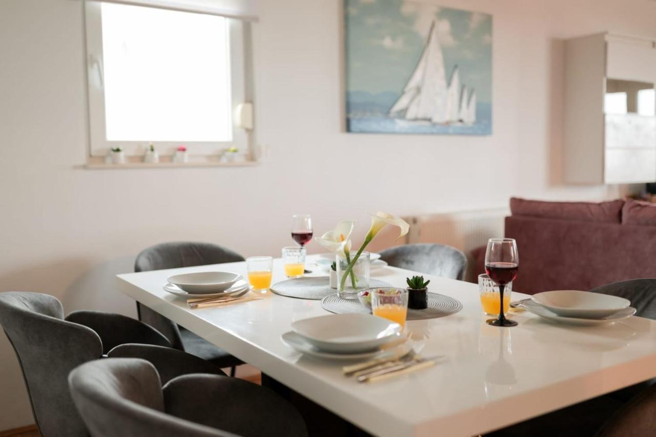 Apartman Nika Sa Jacuzzijem Zadar Buitenkant foto